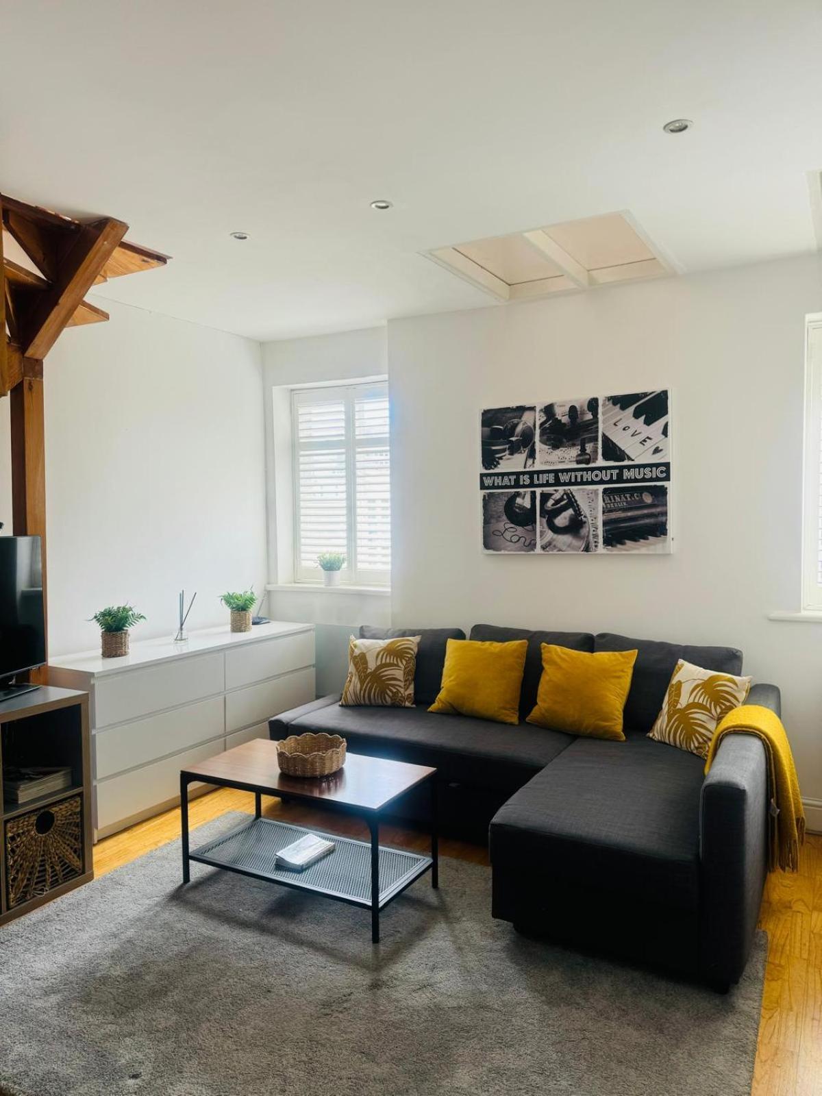 Tanya'S Flat-Lovely 1 Bed In The Heart Of Central Лондон Экстерьер фото